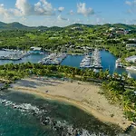 Tamarind Reef Resort Spa & Marina