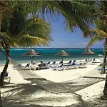 Carina Bay Boutique All-Inclusive Resort & Casino