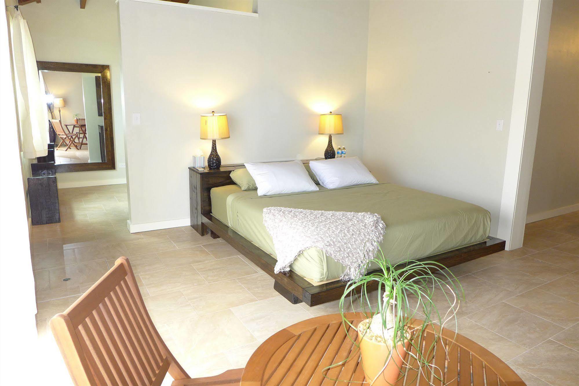 Hotel Two Sandals - A Boutique