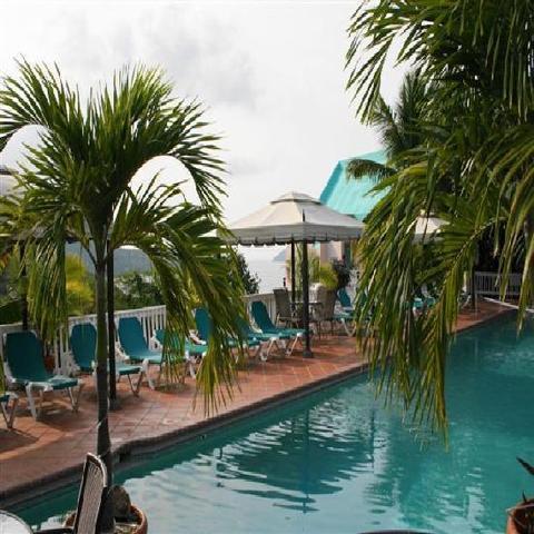 Flamboyan On The Bay & Aparthotel 3*