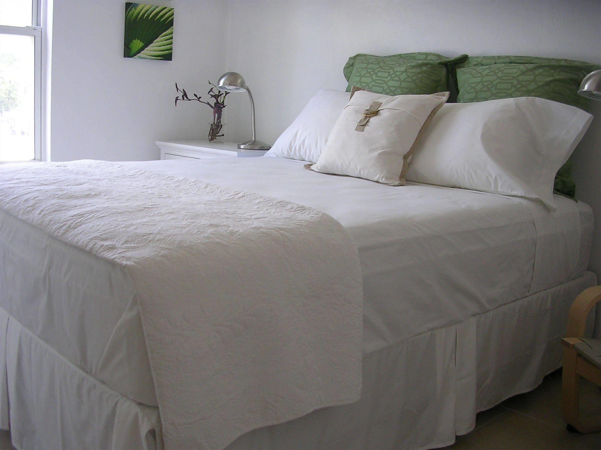 Cruz Bay Boutique 3*